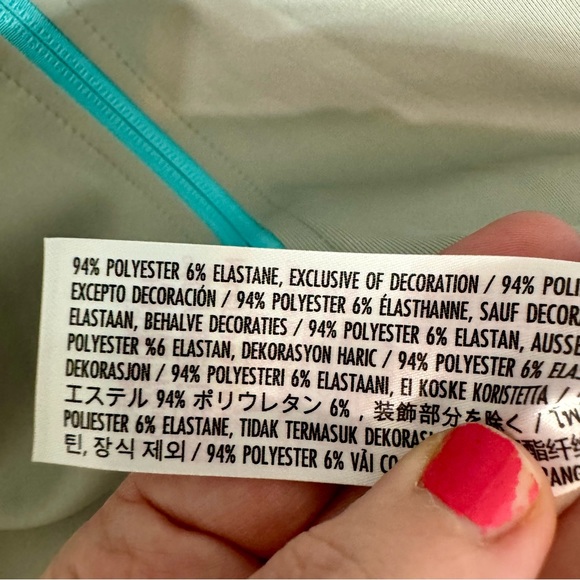 NWT. Disney RunDisney jacket. Size: XL, 3XL - Picture 14 of 16